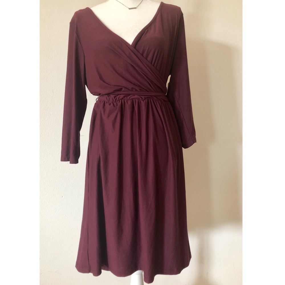 Maroon Long Sleeve V Neck Midi Dress with belt